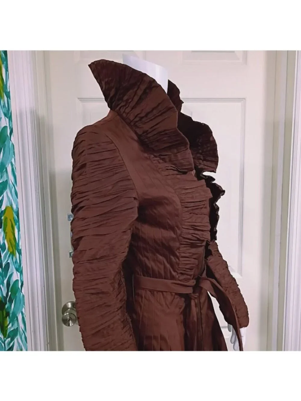 Samuel Dong Brown Ruched Long Sleeve Coat Dress With Belt High Collar & Full Ski - Picture 9 of 13